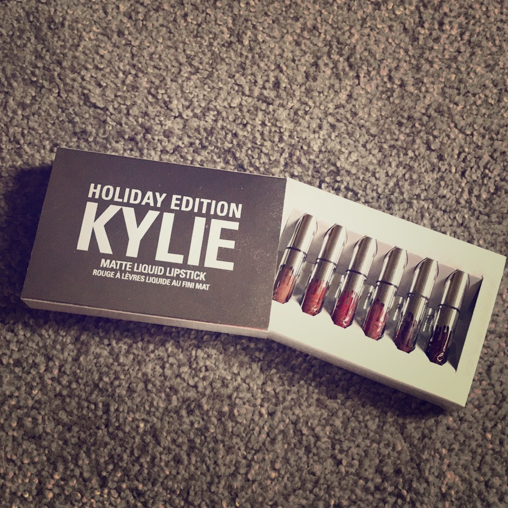 Kylie Cosmetics Holiday 2016 Mini Matte Liquids